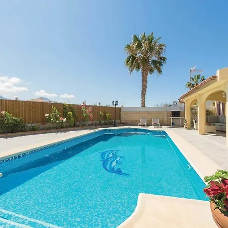 Sleeps 6 Pool Wifi * كالاو سالفاجي