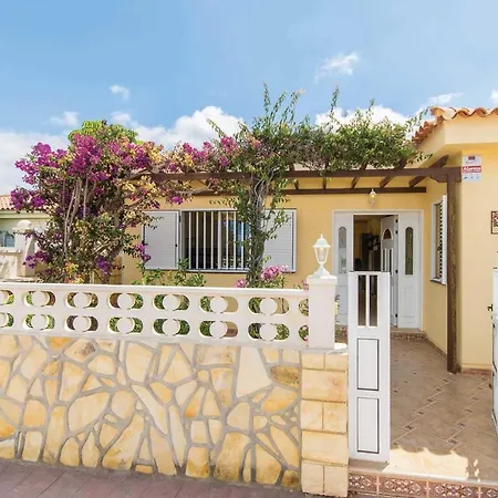 فيلة Sleeps 6 Pool Wifi كالاو سالفاجي
